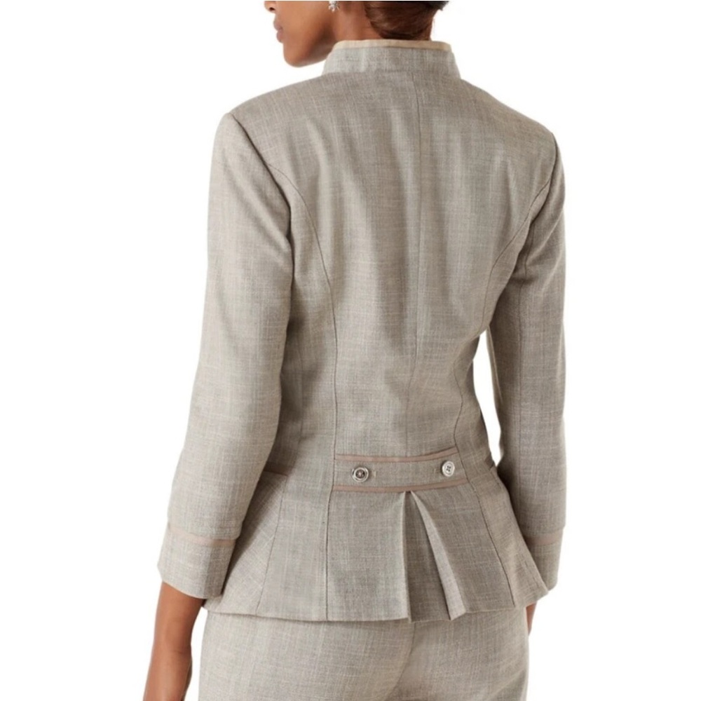 White House Black Market Gray Ruffle Blazer – Size 8 - Picture 5 of 8